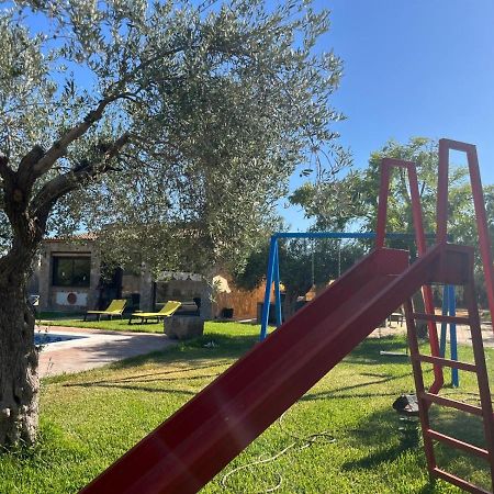 La Estacada Villa Lora del Rio Bagian luar foto