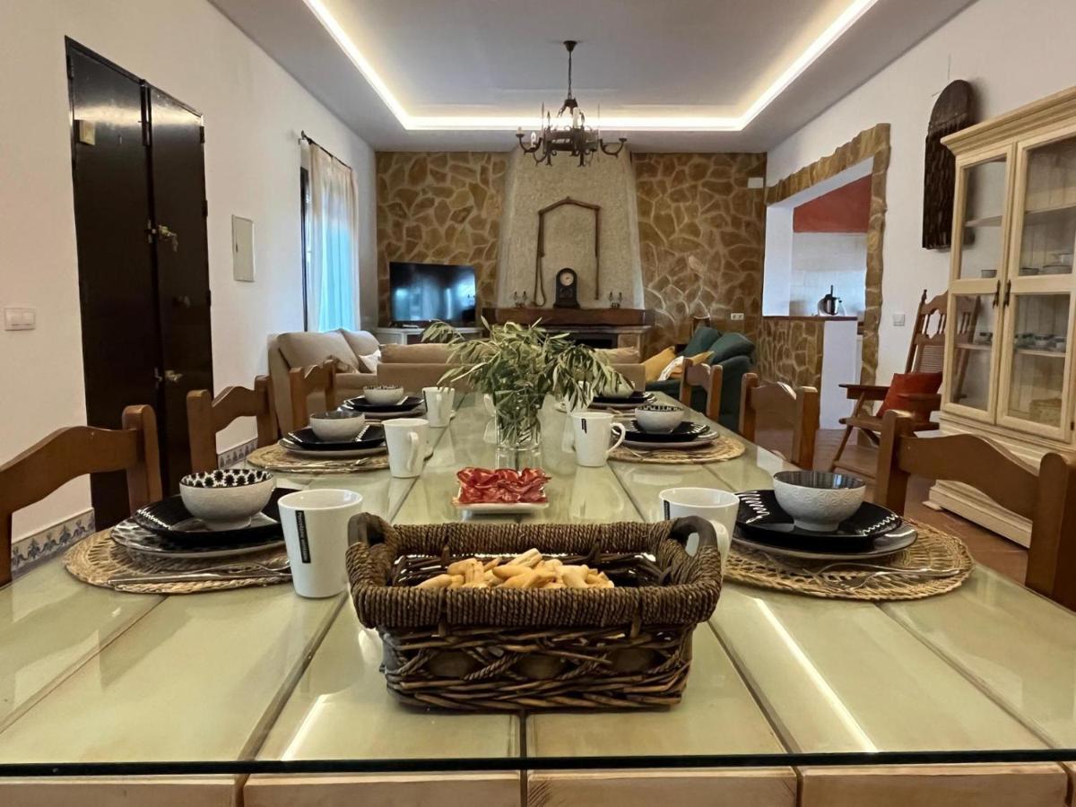 La Estacada Villa Lora del Rio Bagian luar foto