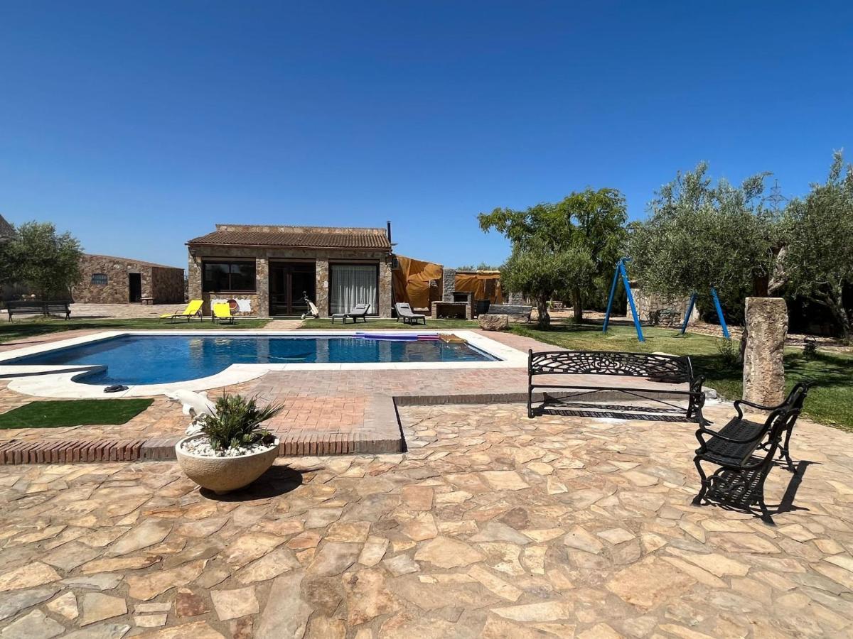 La Estacada Villa Lora del Rio Bagian luar foto